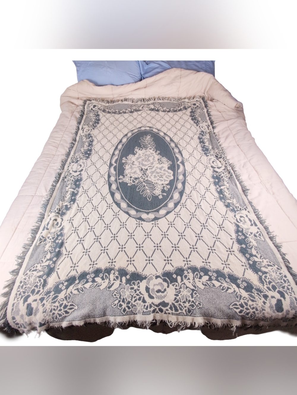 Vintage 1992 Floral Green Cream Woven Throw Blanket‎ Tapestry Fringe Reversible